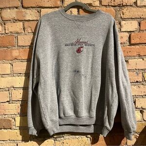 Size Large distressed vintage Washington state alumni crewneck